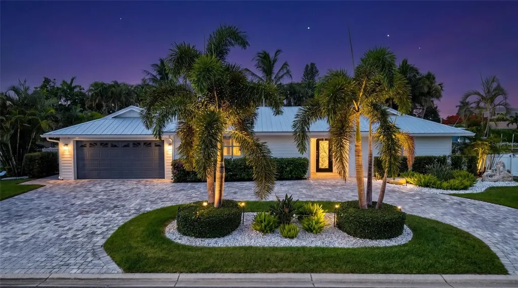 571 Ranger Lane Longboat Key FL 34228