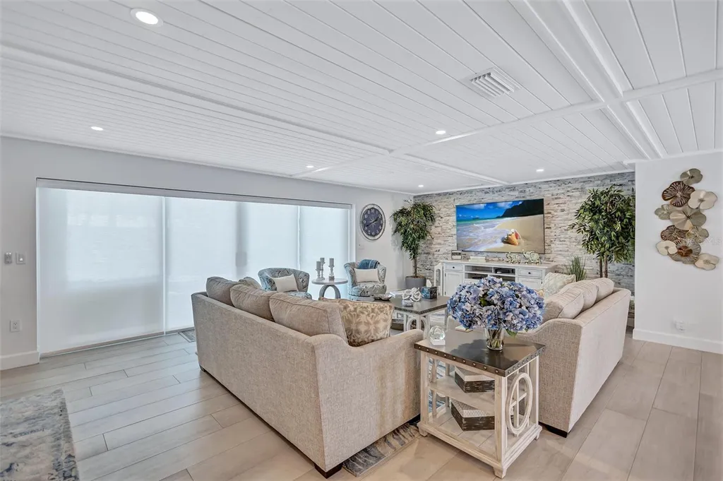 571 Ranger Lane Longboat Key FL 34228