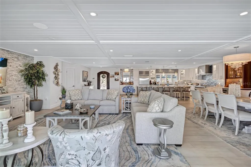 571 Ranger Lane Longboat Key FL 34228