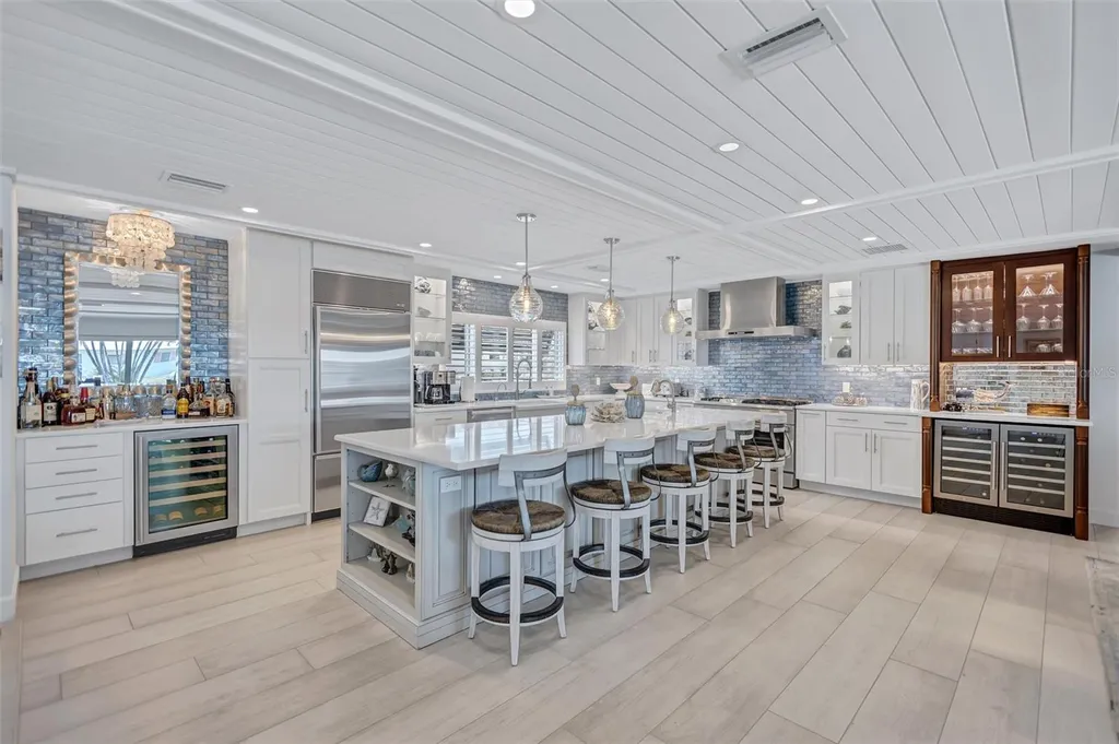 571 Ranger Lane Longboat Key FL 34228