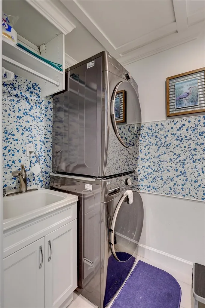 571 Ranger Lane Longboat Key FL 34228