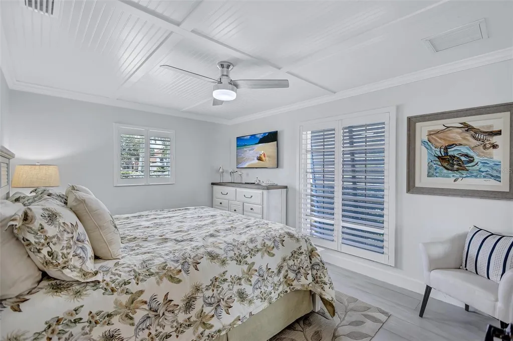 571 Ranger Lane Longboat Key FL 34228