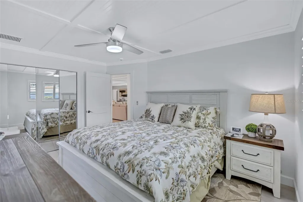 571 Ranger Lane Longboat Key FL 34228
