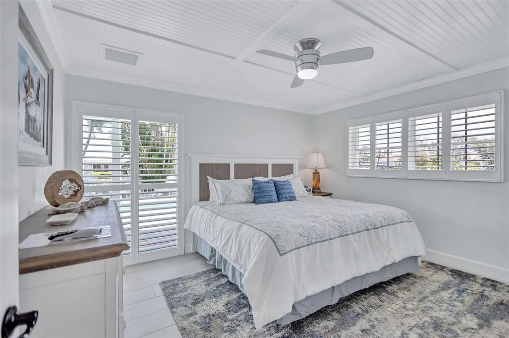 571 Ranger Lane Longboat Key FL 34228
