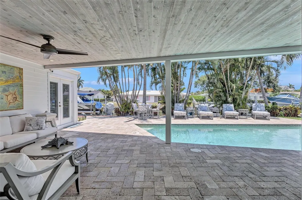 571 Ranger Lane Longboat Key FL 34228
