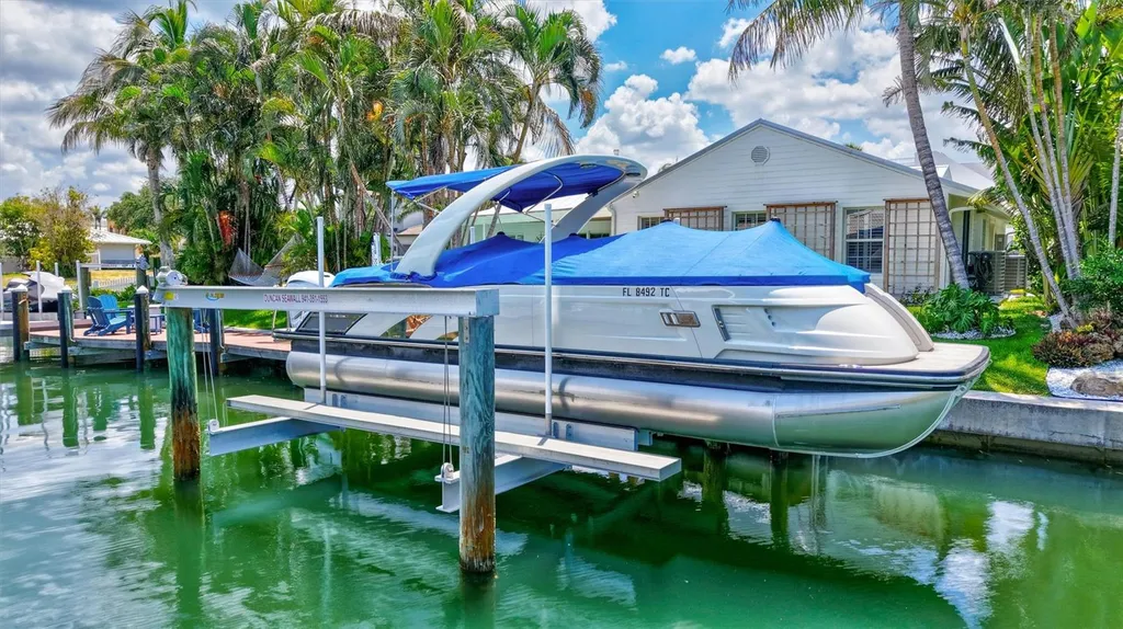 571 Ranger Lane Longboat Key FL 34228