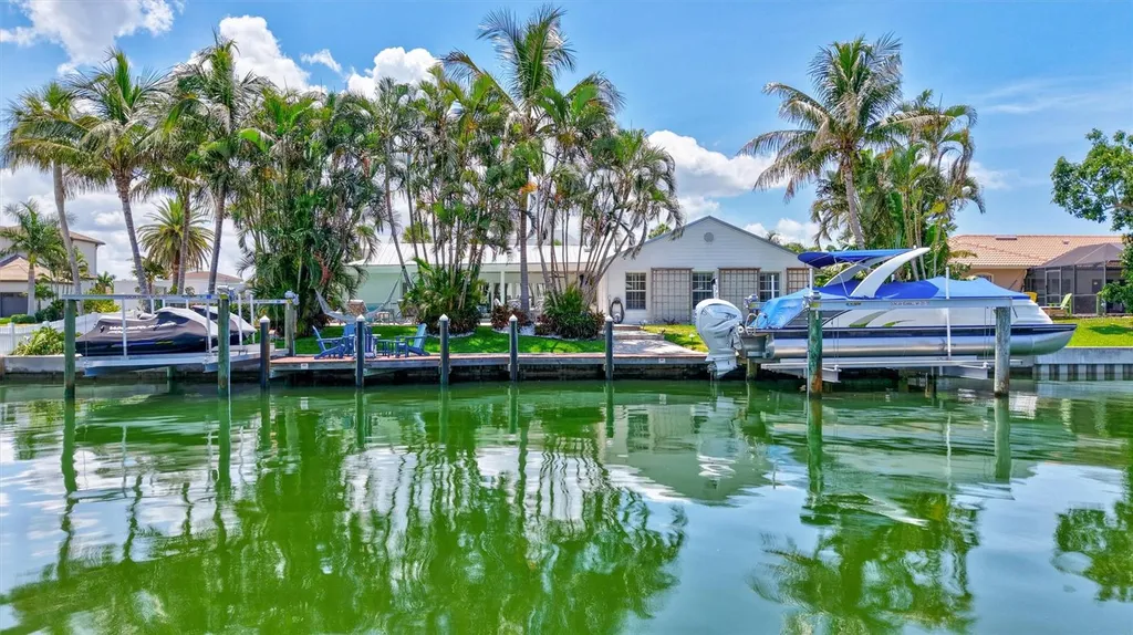 571 Ranger Lane Longboat Key FL 34228