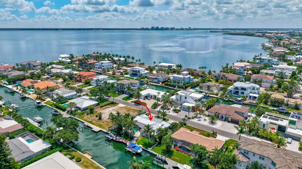 571 Ranger Lane Longboat Key FL 34228