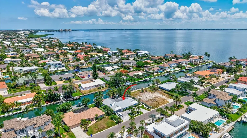 571 Ranger Lane Longboat Key FL 34228