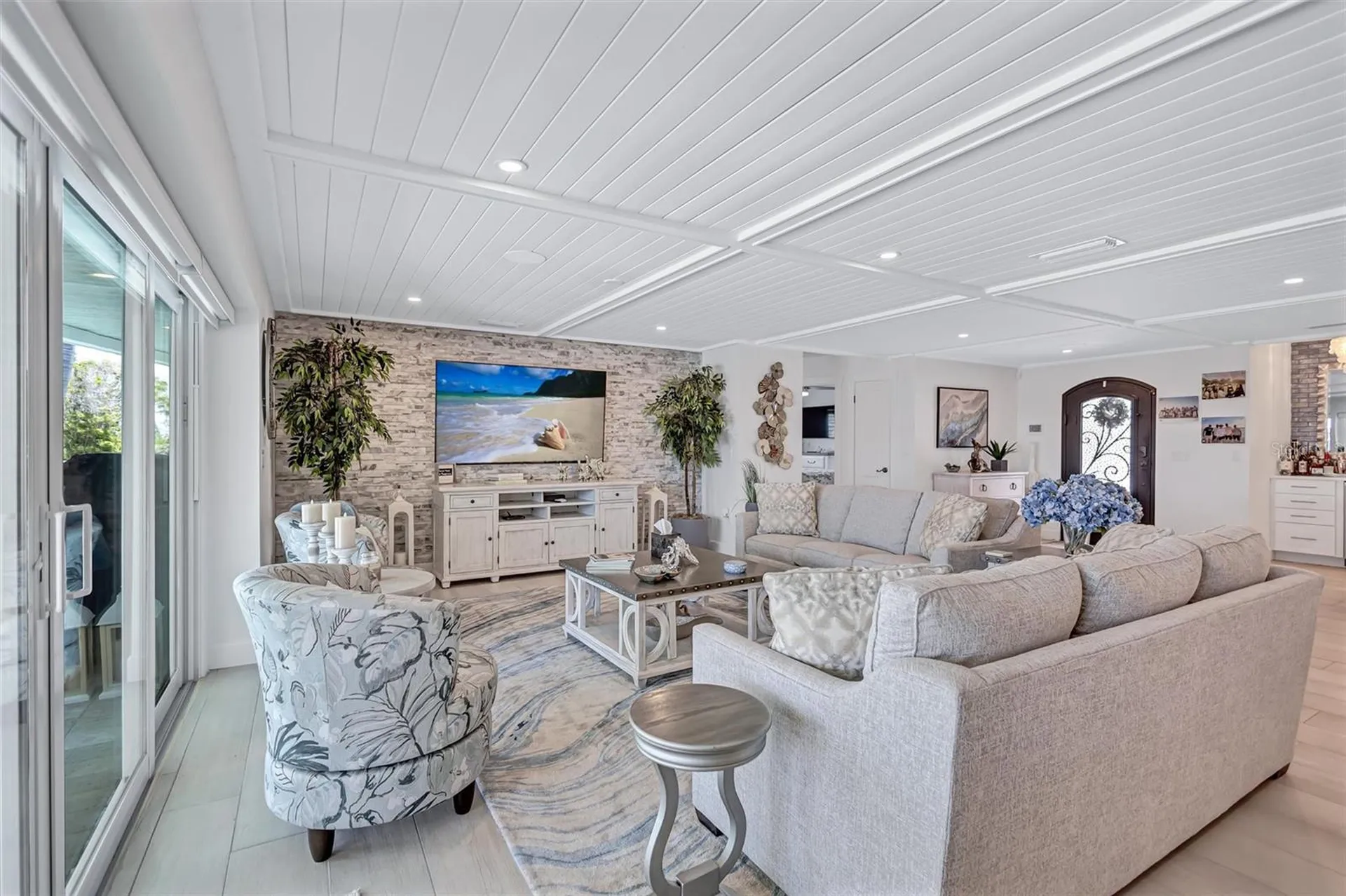 571 Ranger Lane Longboat Key FL 34228