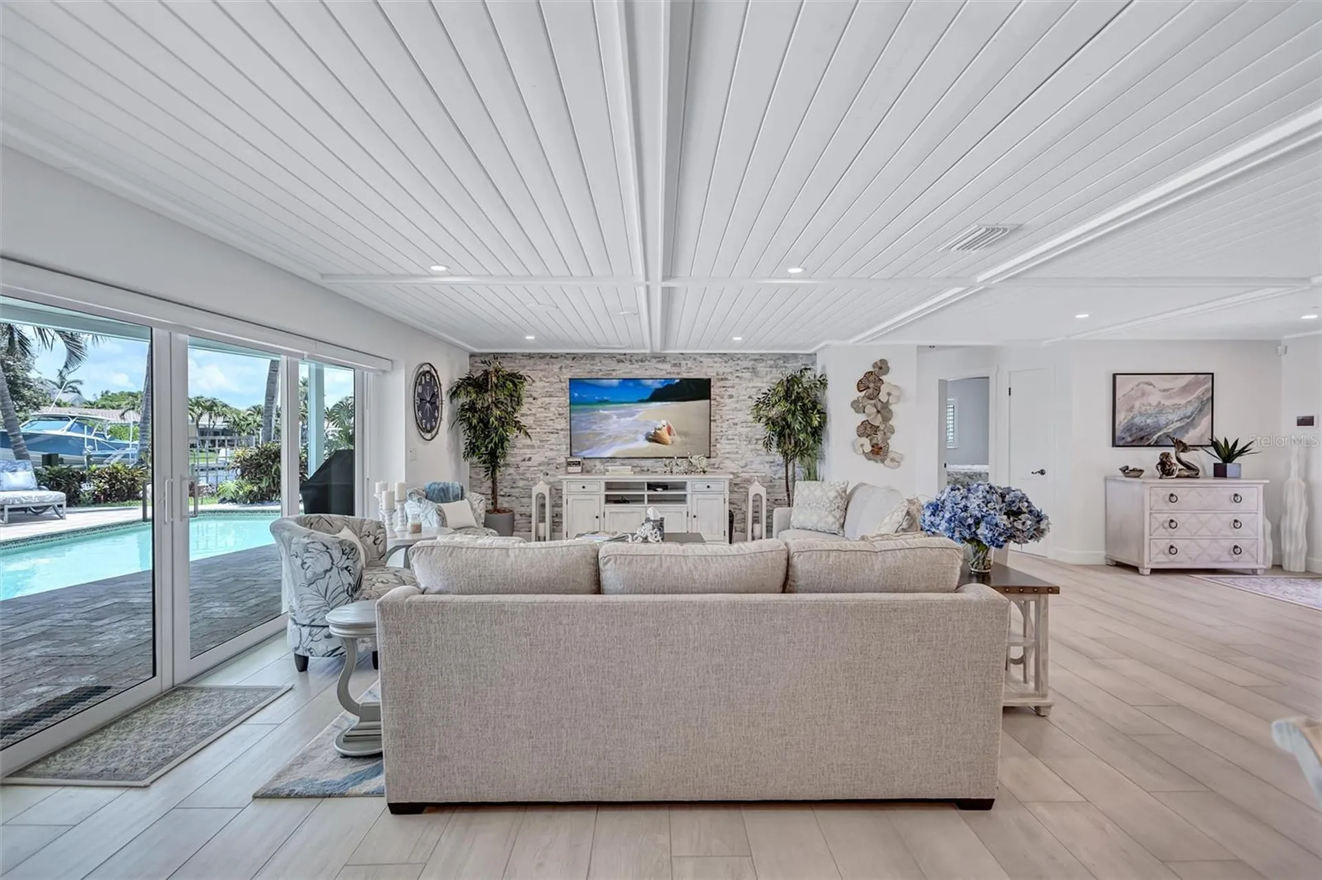 571 Ranger Lane Longboat Key FL 34228