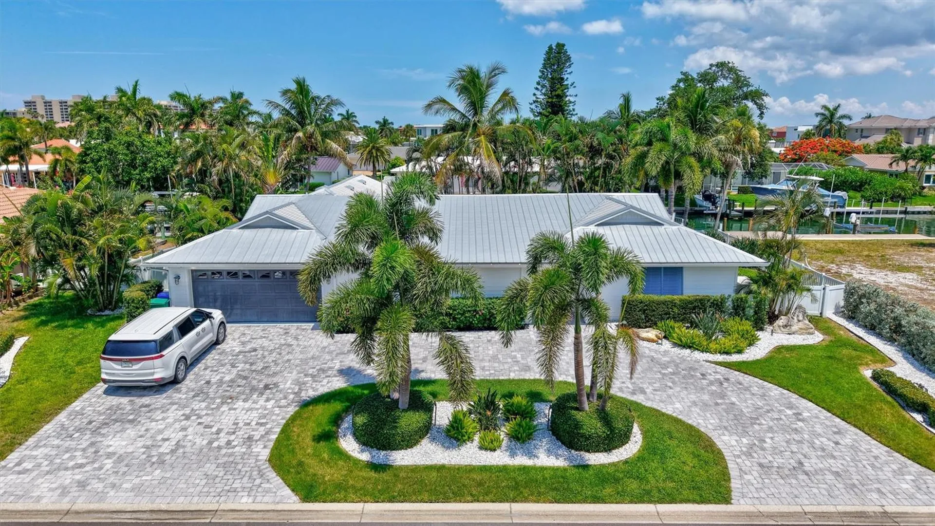 571 Ranger Lane Longboat Key FL 34228