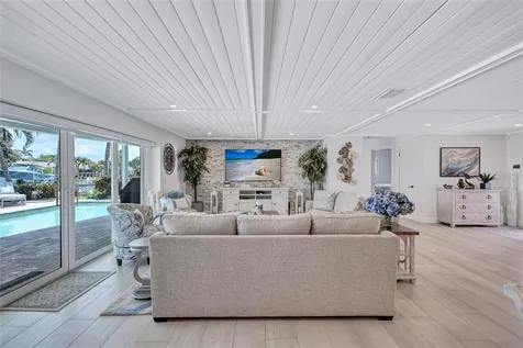 571 Ranger Lane Longboat Key FL 34228