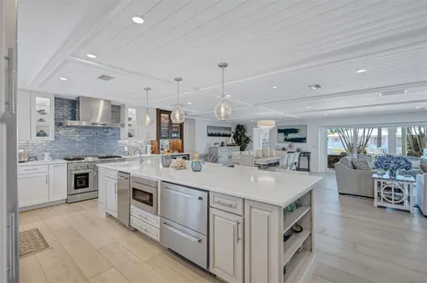 571 Ranger Lane Longboat Key FL 34228