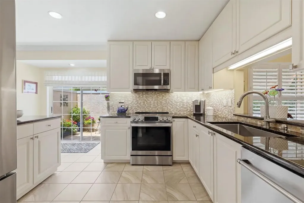 5435 Chanteclaire Sarasota FL 34235