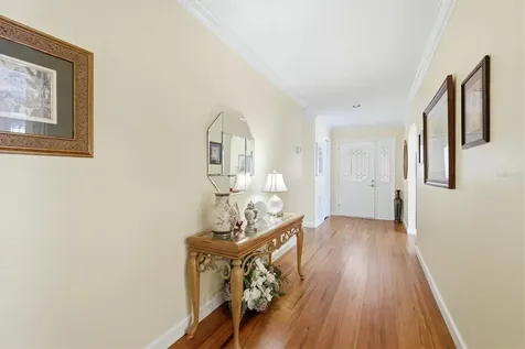 5435 Chanteclaire Sarasota FL 34235