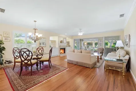5435 Chanteclaire Sarasota FL 34235