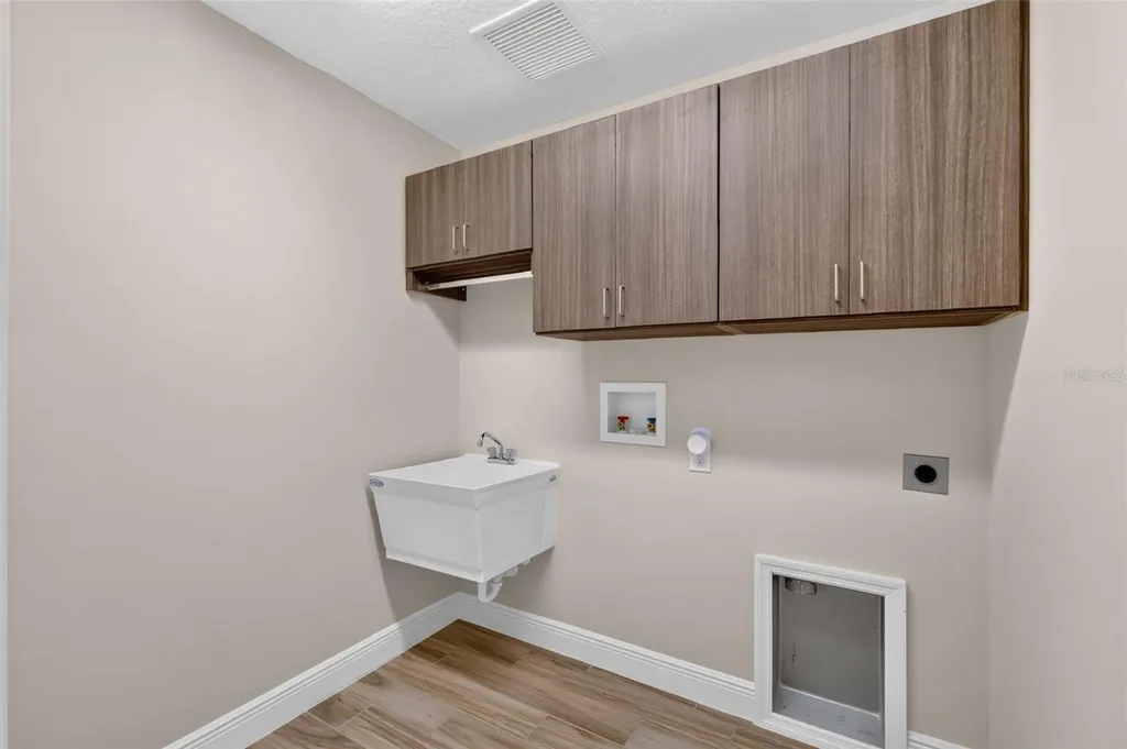 4686 Hiles Place The Villages FL 32163
