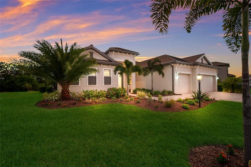 17528 Polo Trail Lakewood Ranch FL 34211