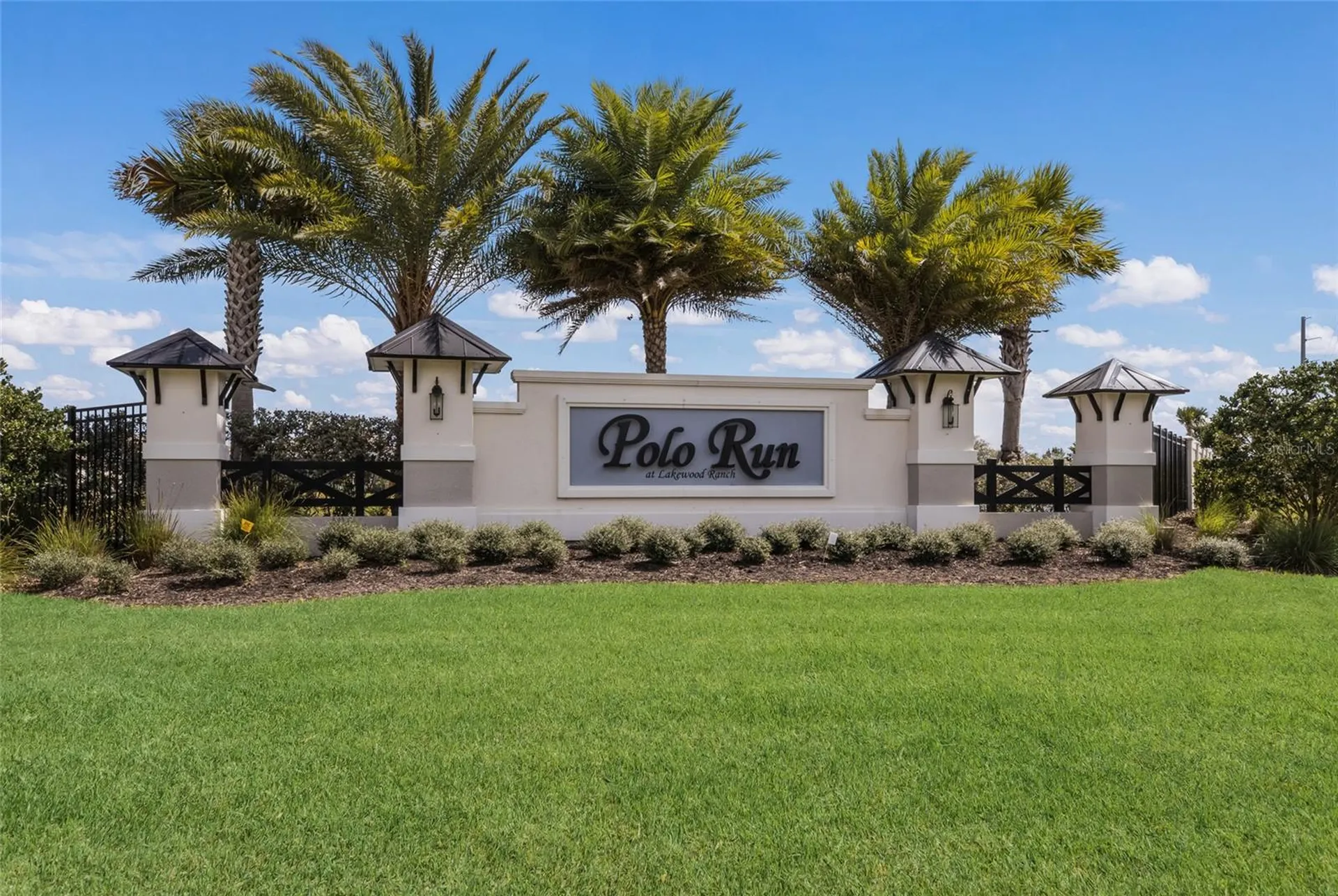 17528 Polo Trail Lakewood Ranch FL 34211
