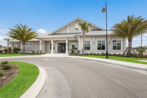 17528 Polo Trail Lakewood Ranch FL 34211