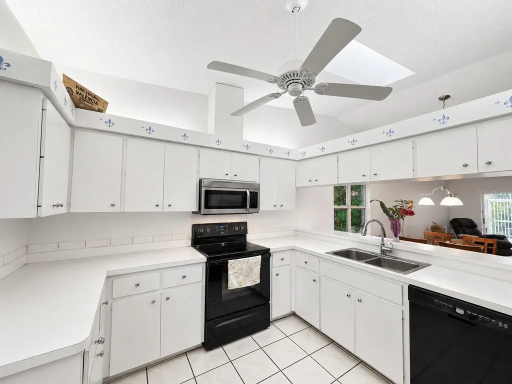 5608 37th Street E Bradenton FL 34203