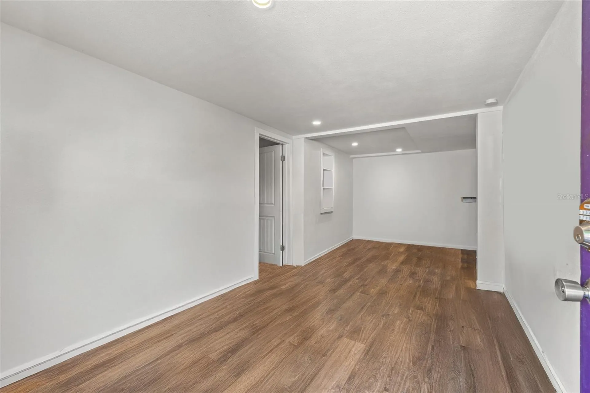 2501 1/2 Oakdale Street S St Petersburg FL 33705