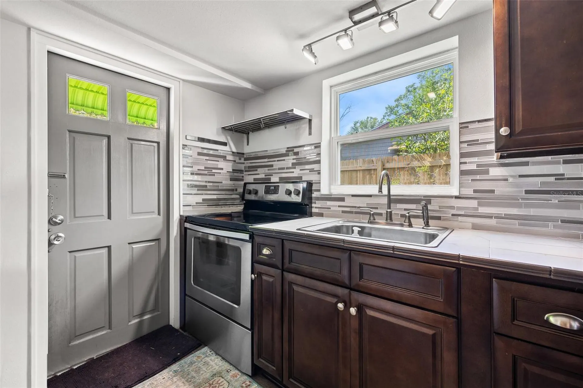 2501 1/2 Oakdale Street S St Petersburg FL 33705