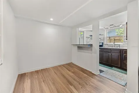 2501 1/2 Oakdale Street S St Petersburg FL 33705