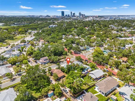 2501 1/2 Oakdale Street S St Petersburg FL 33705
