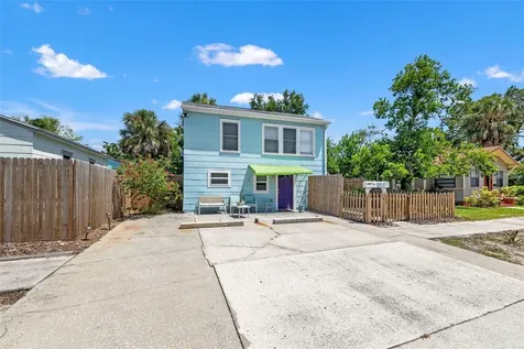 2501 1/2 Oakdale Street S St Petersburg FL 33705