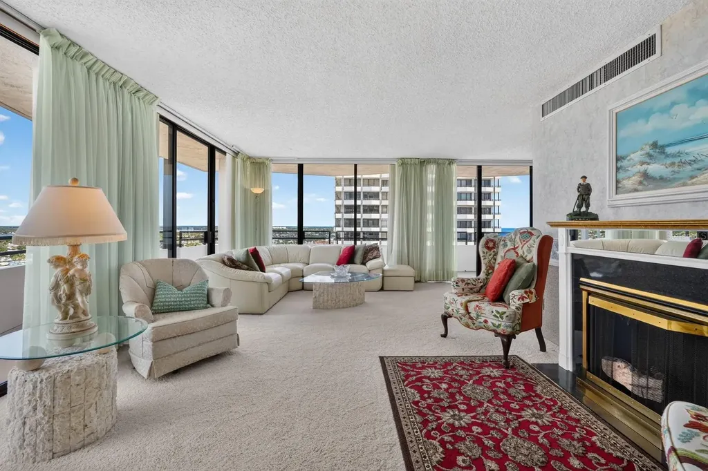 2828 N Atlantic Avenue Daytona Beach FL 32118