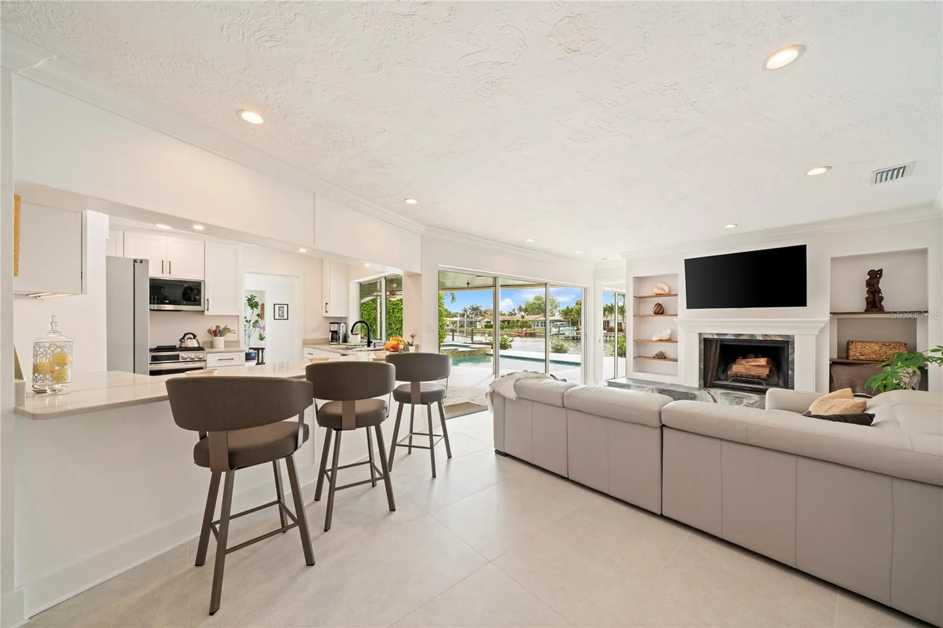 1924 Michigan Avenue NE St Petersburg FL 33703