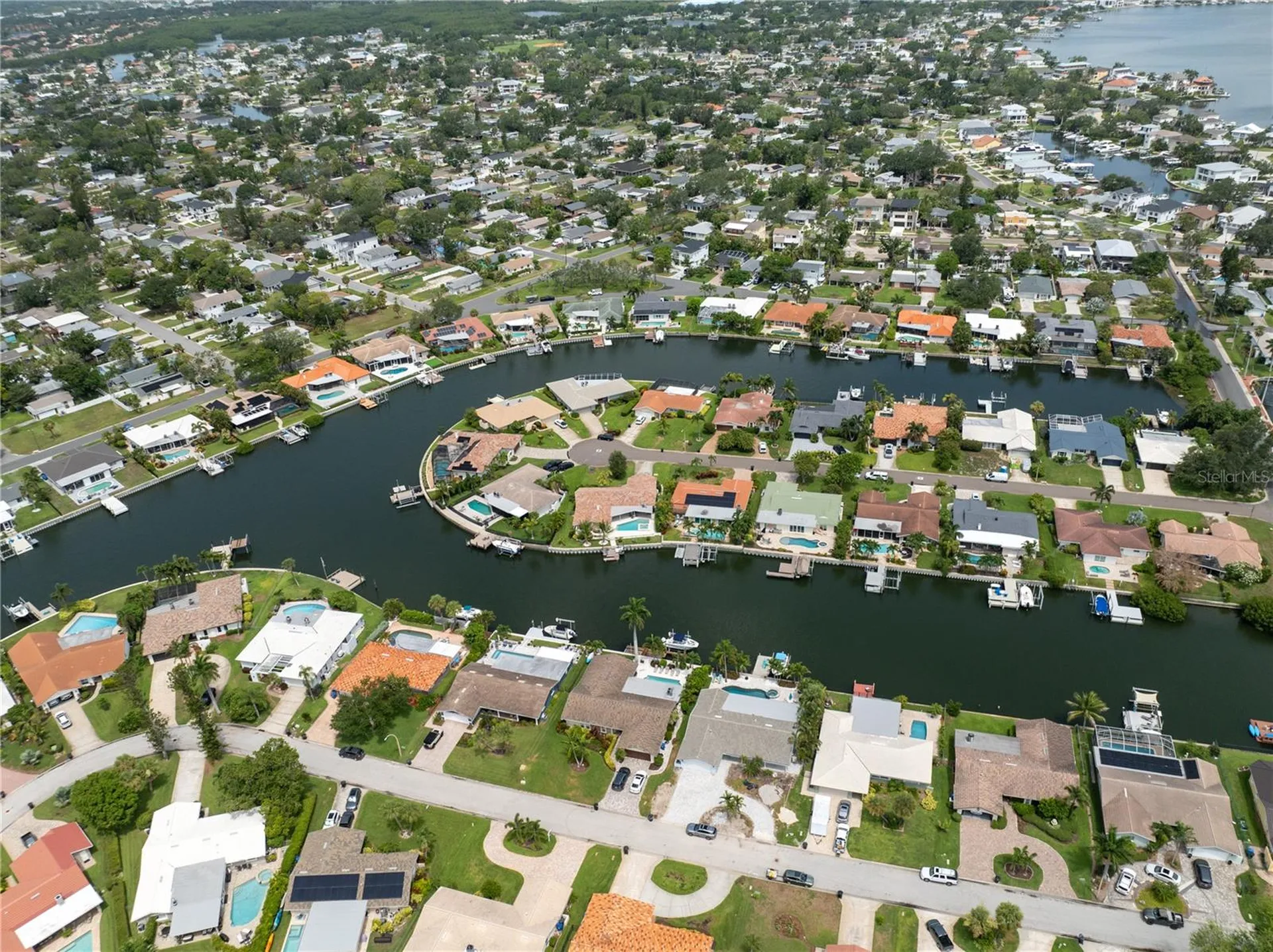 1924 Michigan Avenue NE St Petersburg FL 33703