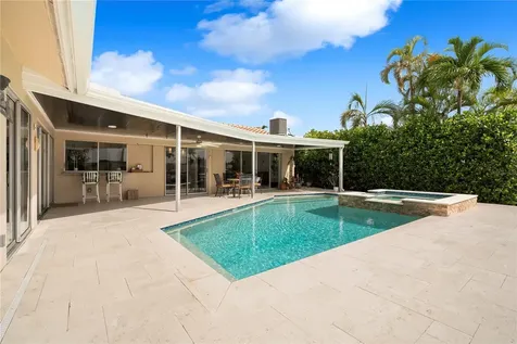 1924 Michigan Avenue NE St Petersburg FL 33703