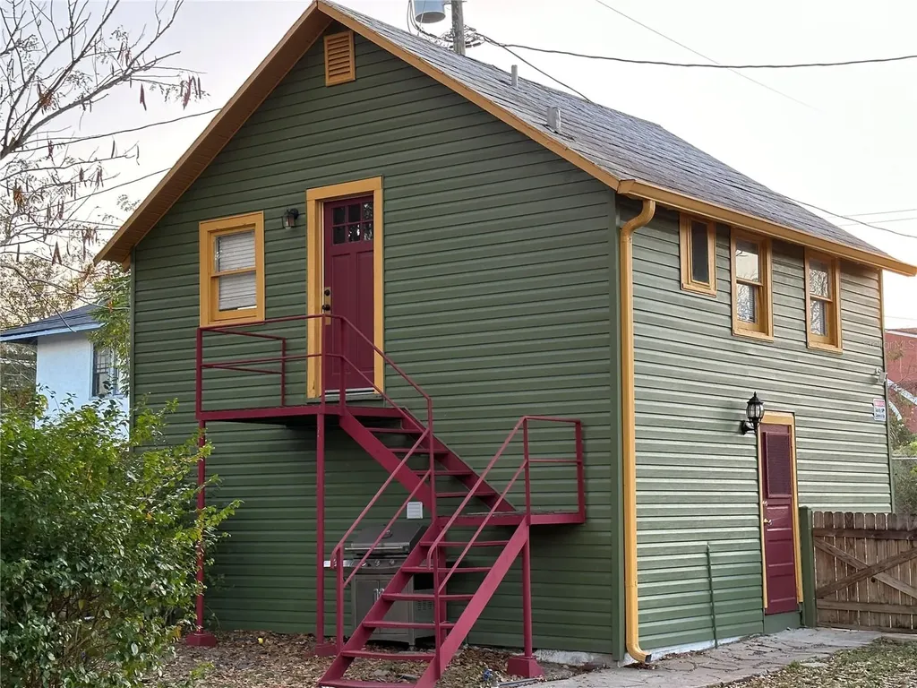 15 1/2 4th Street N Lake Wales FL 33853