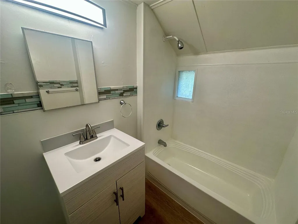 15 1/2 4th Street N Lake Wales FL 33853