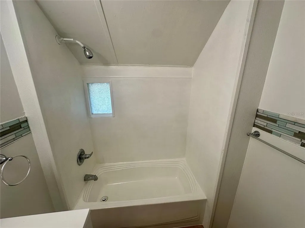 15 1/2 4th Street N Lake Wales FL 33853