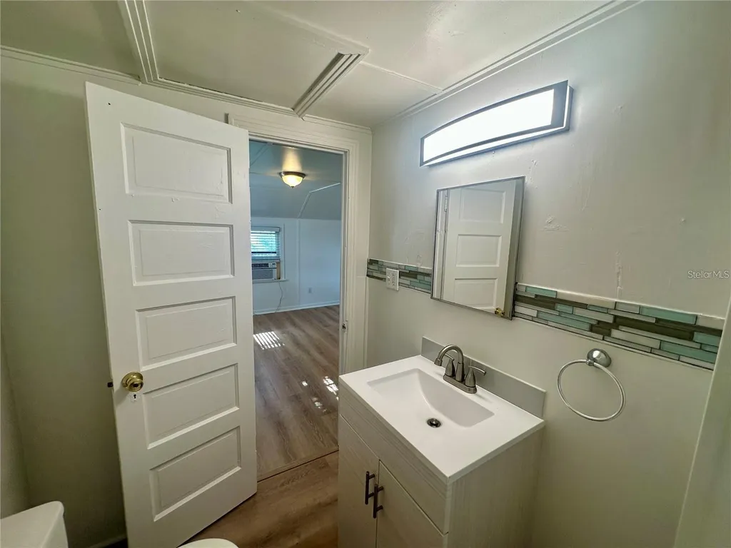 15 1/2 4th Street N Lake Wales FL 33853