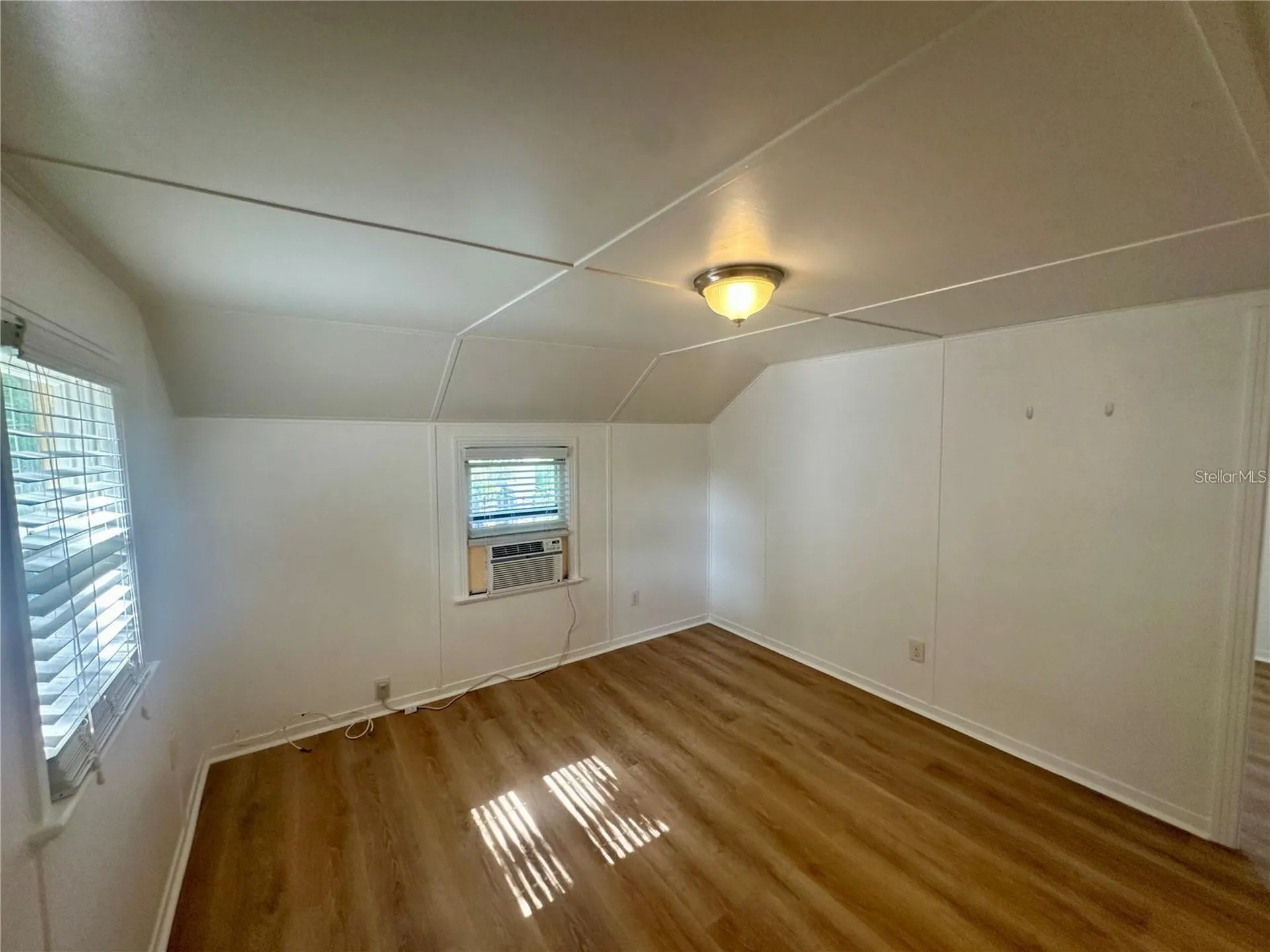15 1/2 4th Street N Lake Wales FL 33853