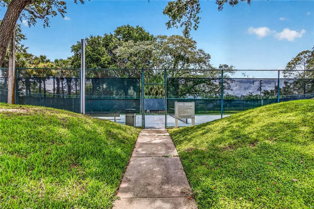 2561 Grassy Point Drive Lake Mary FL 32746