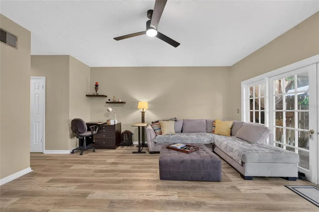3219 W Santiago Street Tampa FL 33629