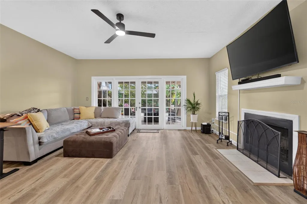 3219 W Santiago Street Tampa FL 33629