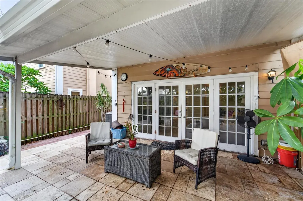 3219 W Santiago Street Tampa FL 33629