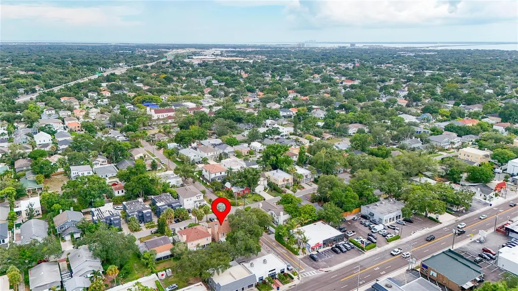 3219 W Santiago Street Tampa FL 33629