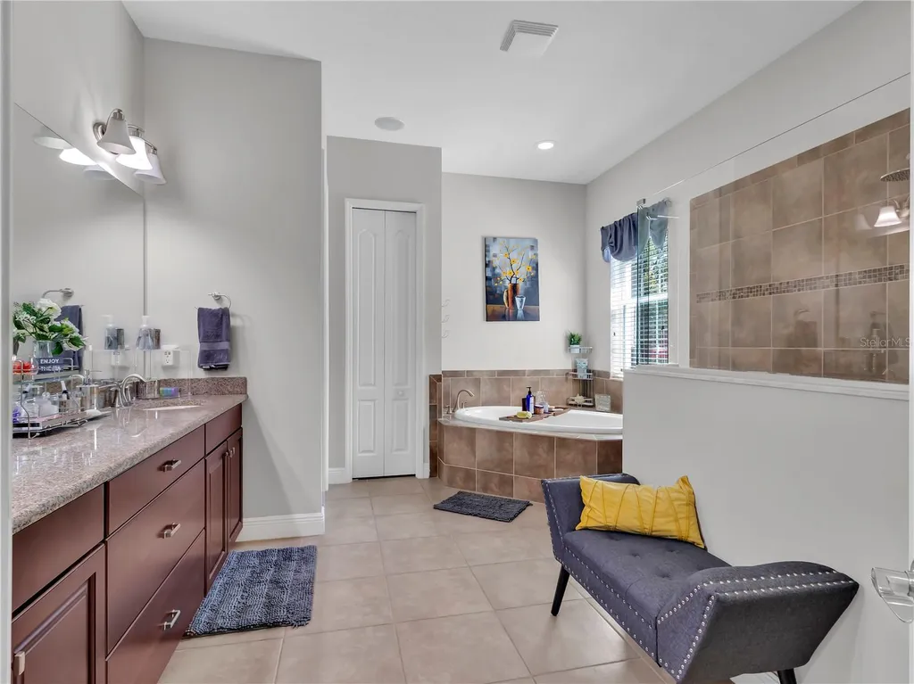 32430 Silvercreek Way Wesley Chapel FL 33545