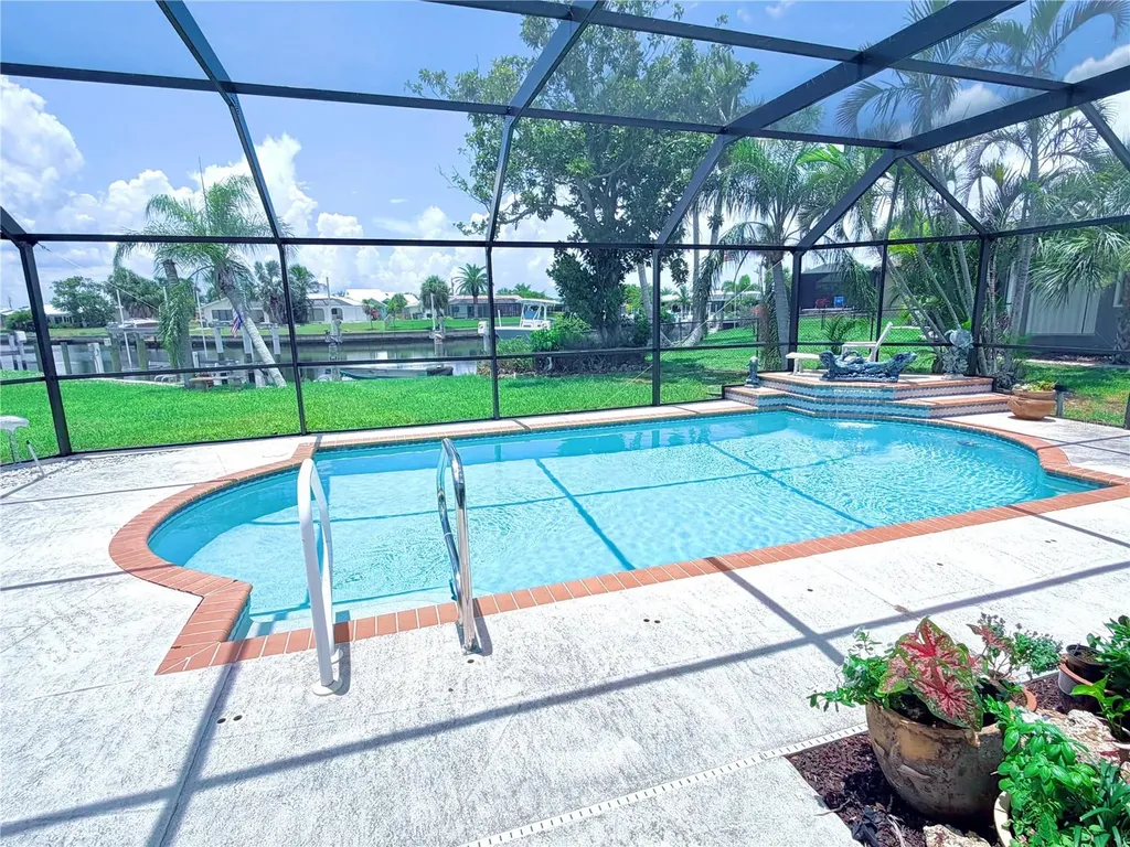 2401 W Marion Avenue Punta Gorda FL 33950