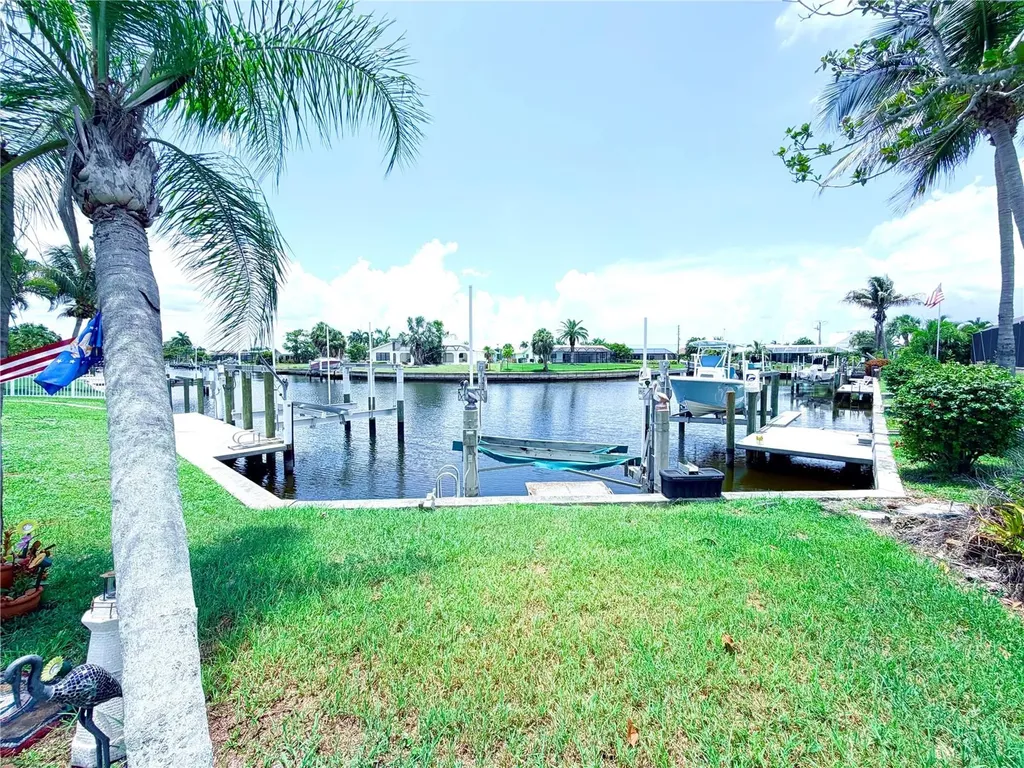 2401 W Marion Avenue Punta Gorda FL 33950
