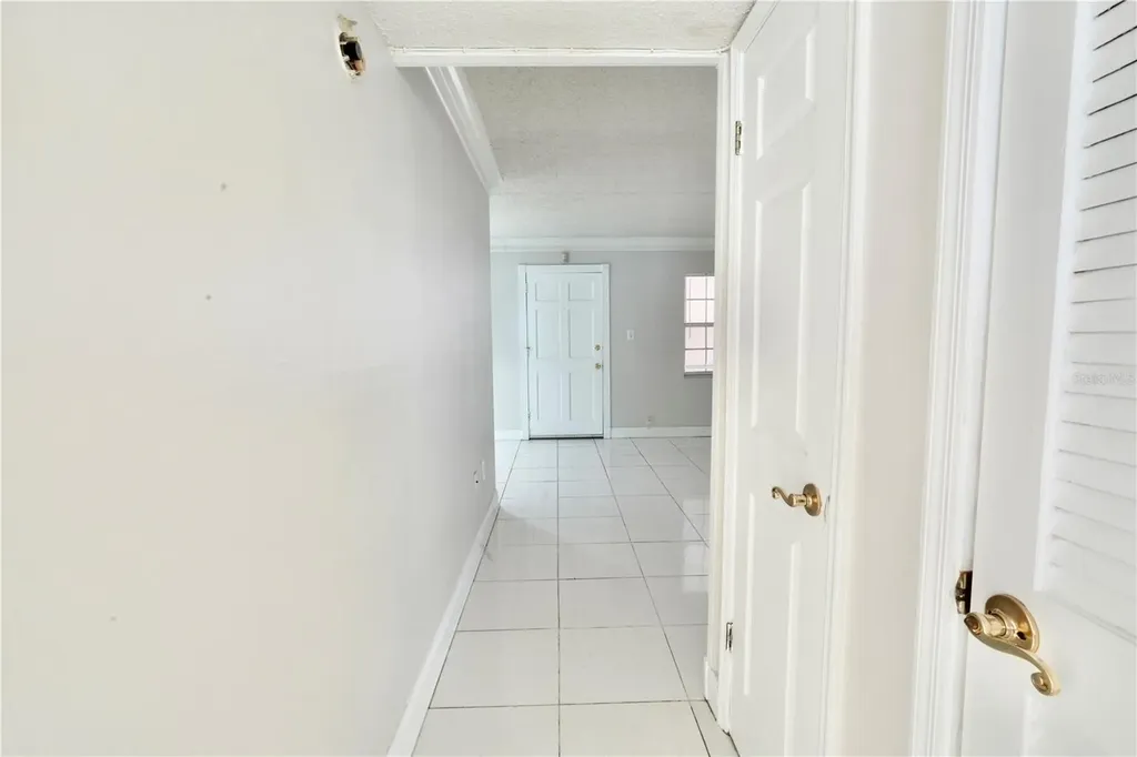 4718 Christa Court Tampa FL 33614