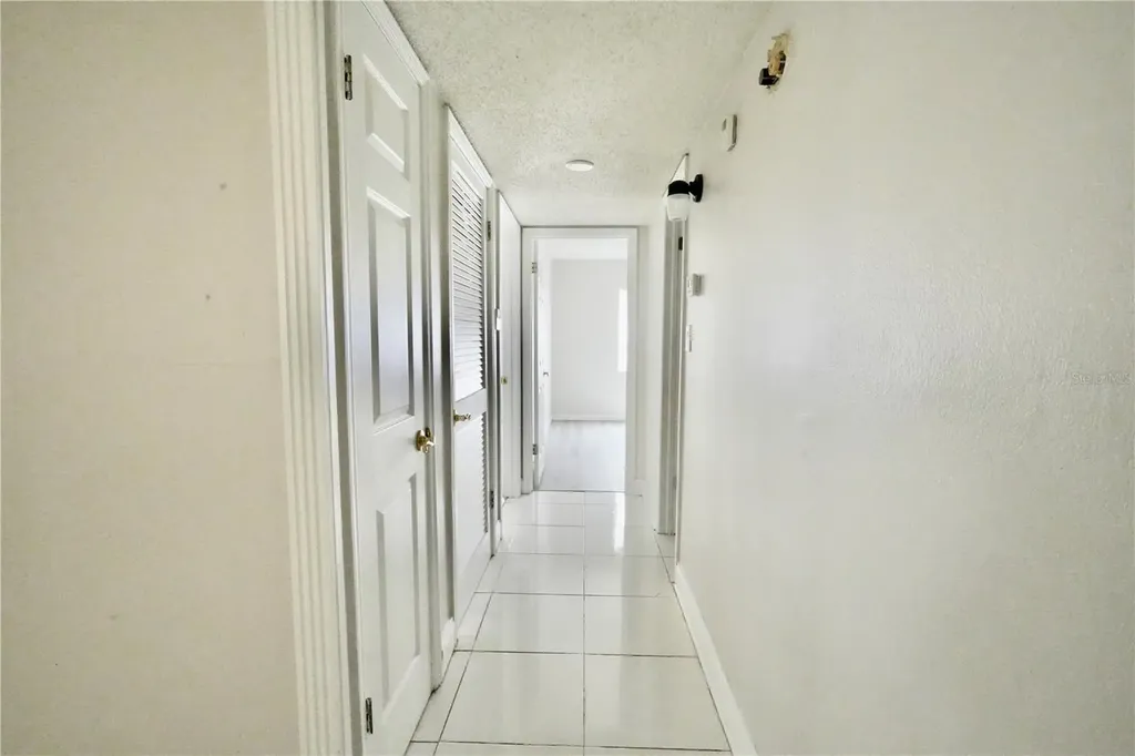 4718 Christa Court Tampa FL 33614